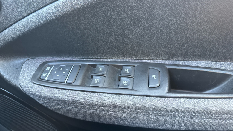 Renault Zoe 80KW Iconic R110 50KWh Rapid Charge 5dr Auto Electric Hatchback